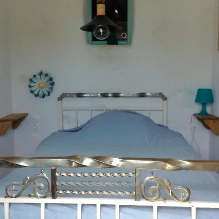 Holiday home Quaint Greek Cottage, Rural Setting, Great Views. *