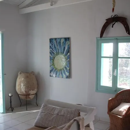 Quaint Greek Cottage, Rural Setting, Great Views. Ferienhaus